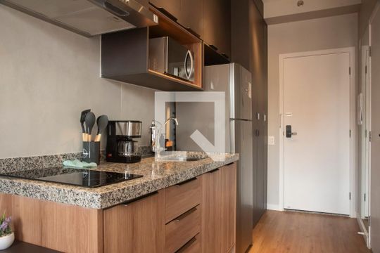 Cozinha de kitnet/studio para alugar com 1 quarto, 22m² em Vila Mariana, São Paulo