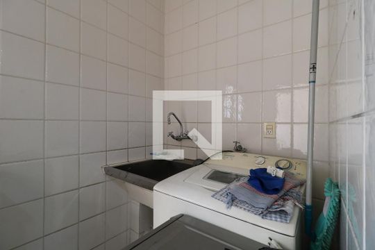 Área de Serviço de casa à venda com 3 quartos, 180m² em Jardim Las Vegas, Santo André