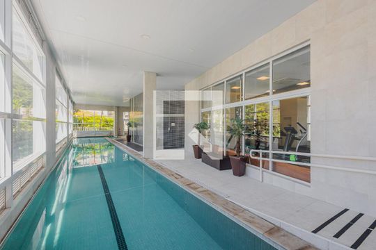 Piscina Coberta de apartamento à venda com 3 quartos, 171m² em Paraíso, São Paulo