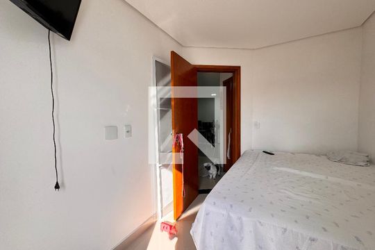 Quarto 1 de apartamento para alugar com 2 quartos, 44m² em Parque Capuava, Santo André