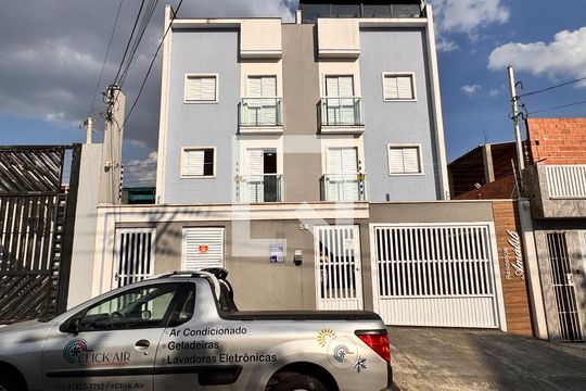 Fachada + plaquinha de apartamento para alugar com 2 quartos, 44m² em Parque Capuava, Santo André
