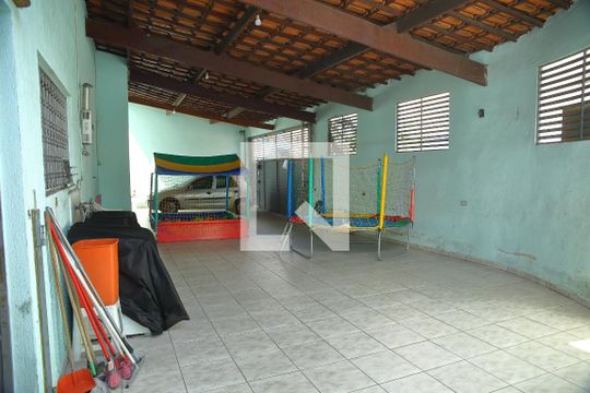 Garagem de casa à venda com 4 quartos, 200m² em Chácara Sergipe, São Bernardo do Campo