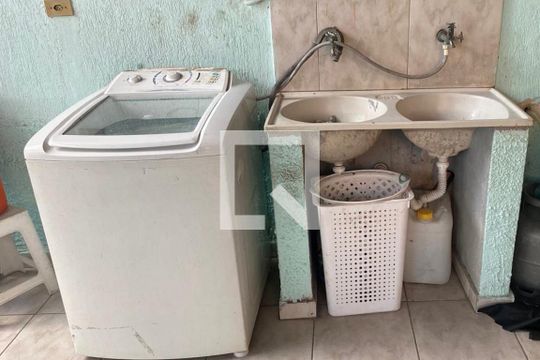 Área de Serviço de casa à venda com 4 quartos, 200m² em Chácara Sergipe, São Bernardo do Campo