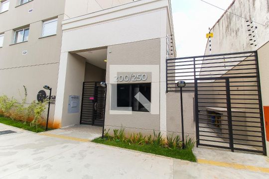 Fachada do Prédio de apartamento para alugar com 2 quartos, 39m² em Conjunto Residencial José Bonifácio, São Paulo