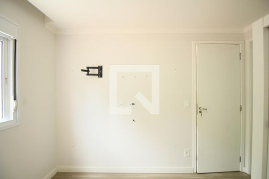 Suíte  de apartamento para alugar com 2 quartos, 57m² em Parque Reboucas, São Paulo