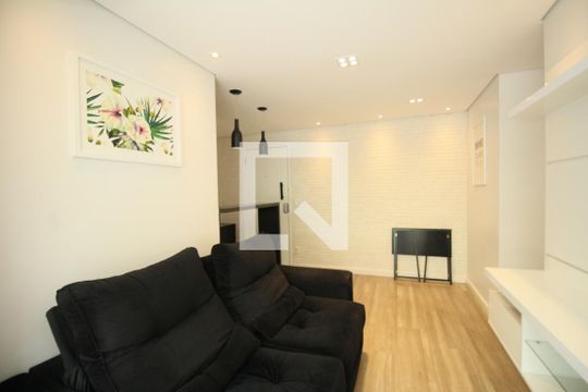 Sala de apartamento para alugar com 2 quartos, 57m² em Parque Reboucas, São Paulo