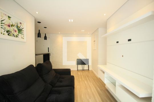 Apartamento para alugar com 2 quartos, 57m² em Parque Reboucas, São Paulo