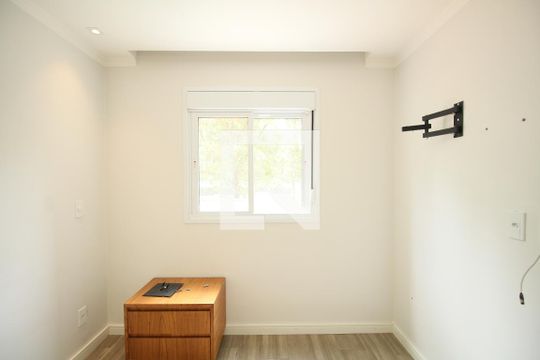 Suíte  de apartamento para alugar com 2 quartos, 57m² em Parque Reboucas, São Paulo