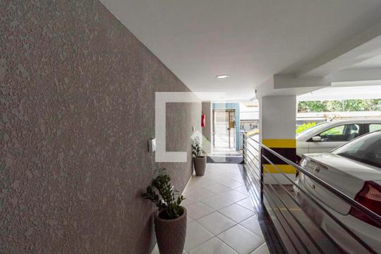 Entrada de apartamento para alugar com 2 quartos, 54m² em Santa Rosa, Belo Horizonte