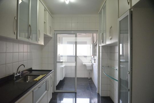 Cozinha de apartamento à venda com 3 quartos, 89m² em Vila Assunção, Santo André