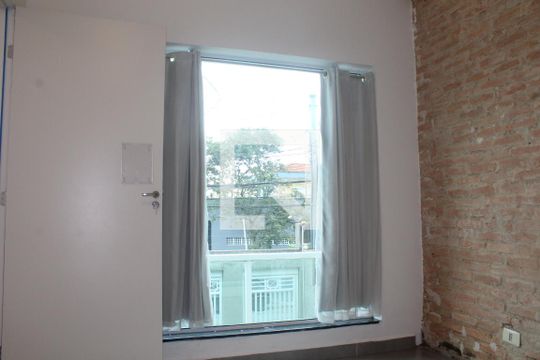 Sala de Estar de casa para alugar com 4 quartos, 140m² em Água Fria, São Paulo