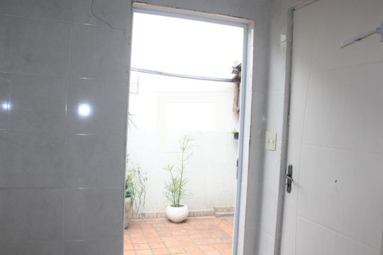 Cozinha de casa para alugar com 4 quartos, 140m² em Água Fria, São Paulo