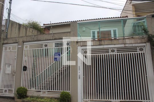 Plaquinha de casa para alugar com 4 quartos, 140m² em Água Fria, São Paulo