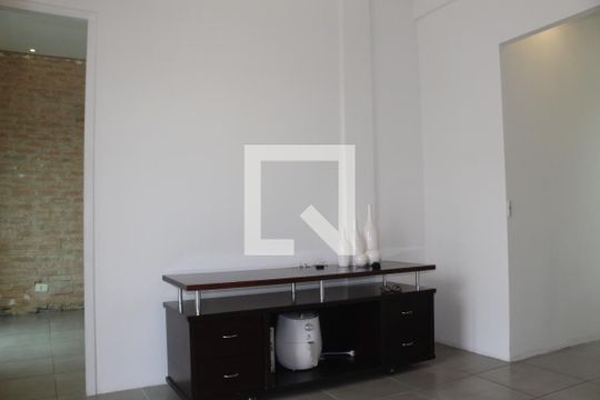 Sala de Estar de casa para alugar com 4 quartos, 140m² em Água Fria, São Paulo