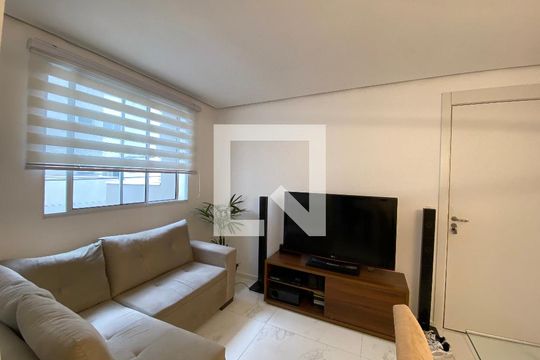 Sala de apartamento para alugar com 2 quartos, 47m² em Piedade, Rio de Janeiro