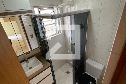 Banheiro de apartamento à venda com 2 quartos, 49m² em São Miguel, São Leopoldo