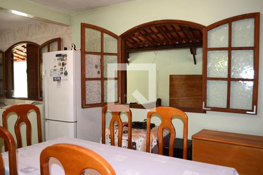 Detalhe Sala de casa à venda com 3 quartos, 500m² em Dom Silverio, Belo Horizonte