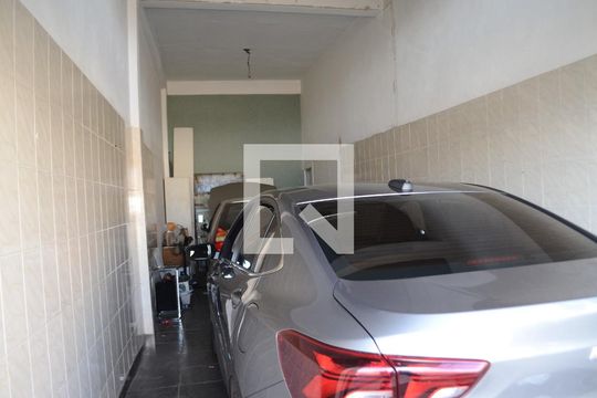 Garagem de casa à venda com 3 quartos, 500m² em Dom Silverio, Belo Horizonte