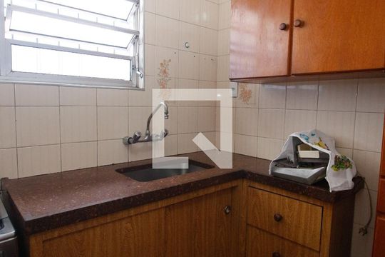 Cozinha de casa para alugar com 3 quartos, 250m² em Jardim Taboao, São Paulo