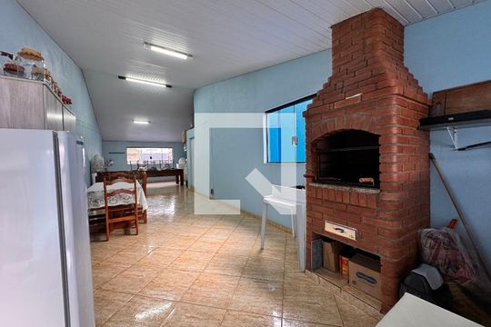 Área externa de casa à venda com 3 quartos, 132m² em Parque São Vicente, Mauá