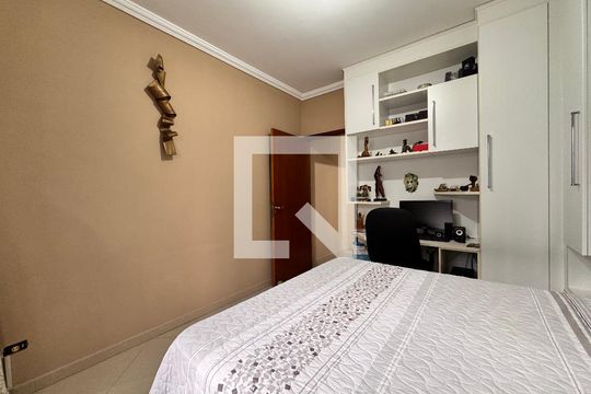 Quarto 1 de casa à venda com 3 quartos, 132m² em Parque São Vicente, Mauá