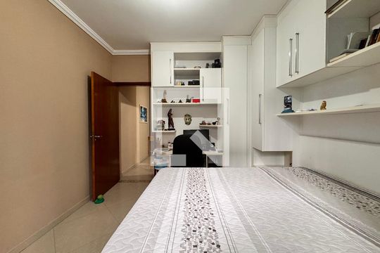 Quarto 1 de casa à venda com 3 quartos, 132m² em Parque São Vicente, Mauá