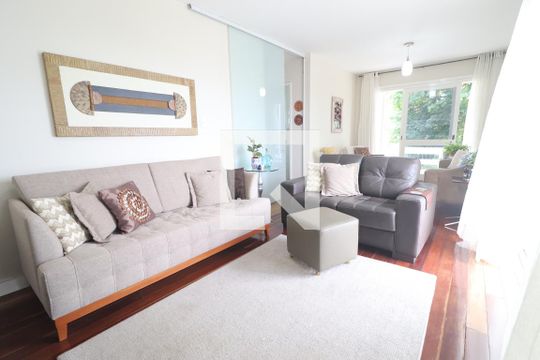 Casa à venda com 4 quartos, 204m² em Ideal, Novo Hamburgo