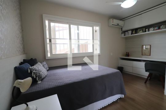 Quarto 1 de casa à venda com 4 quartos, 204m² em Ideal, Novo Hamburgo