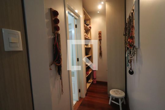 Suíte closet de casa à venda com 4 quartos, 204m² em Ideal, Novo Hamburgo