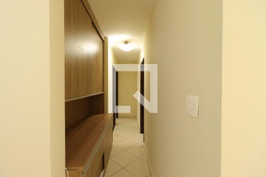 Corredor de apartamento para alugar com 2 quartos, 116m² em Jardim Castelo Branco, Ribeirão Preto