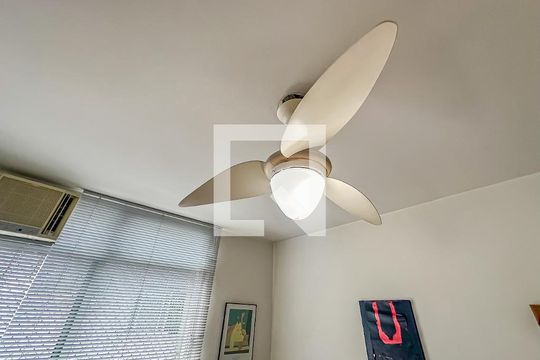 Quarto 4 de apartamento à venda com 4 quartos, 210m² em Cosme Velho, Rio de Janeiro