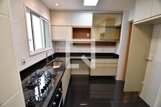 Cozinha de apartamento à venda com 3 quartos, 106m² em Fazenda São Quirino, Campinas
