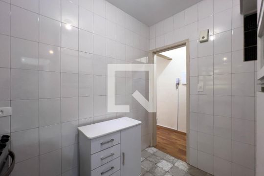 Cozinha de apartamento à venda com 2 quartos, 53m² em Paraíso, São Paulo