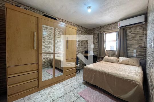 Quarto de casa à venda com 2 quartos, 70m² em Campina, São Leopoldo
