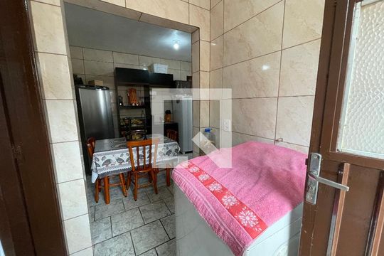 Lavandeira de casa à venda com 2 quartos, 70m² em Campina, São Leopoldo