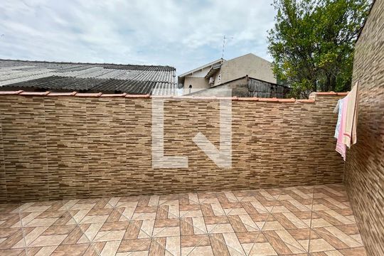 Área externa de casa à venda com 2 quartos, 70m² em Campina, São Leopoldo