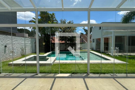 Varanda de casa de condomínio à venda com 3 quartos, 500m² em Alphaville, Santana de Parnaíba
