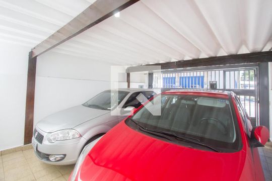 Garagem de casa à venda com 5 quartos, 200m² em Brooklin, São Paulo