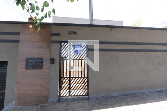 Fachada de kitnet/studio para alugar com 1 quarto, 27m² em Vila Formosa, São Paulo