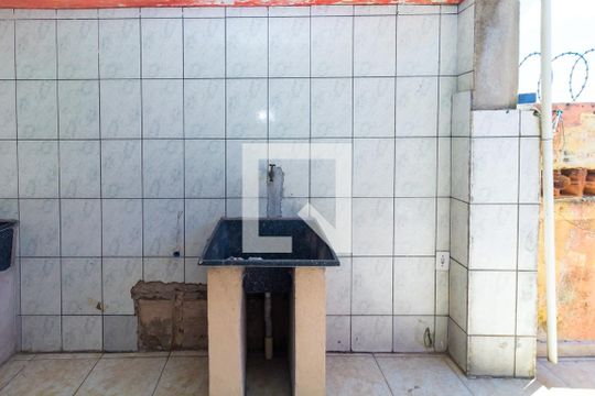 Área de Serviço de casa para alugar com 1 quarto, 60m² em Jardim Paraguacu, São Paulo