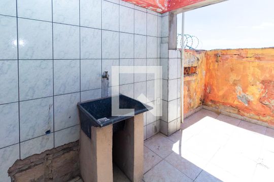 Área de Serviço de casa para alugar com 1 quarto, 60m² em Jardim Paraguacu, São Paulo
