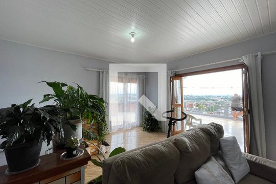 Sala de casa à venda com 4 quartos, 550m² em Campestre, São Leopoldo