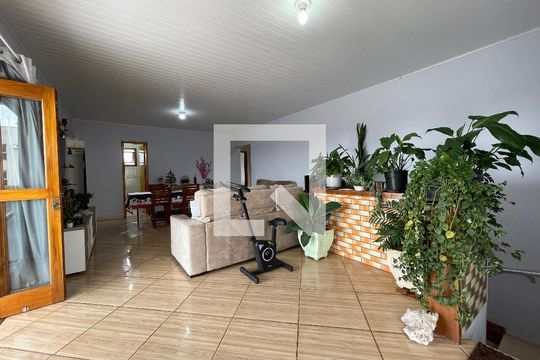 Sala de casa à venda com 4 quartos, 550m² em Campestre, São Leopoldo