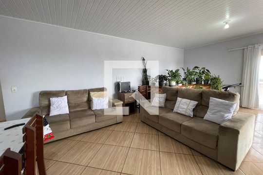Sala de casa à venda com 4 quartos, 550m² em Campestre, São Leopoldo