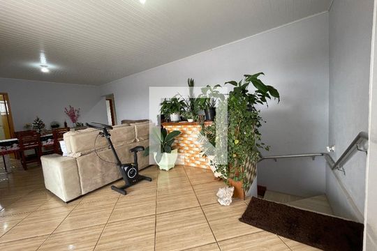 Sala de casa à venda com 4 quartos, 550m² em Campestre, São Leopoldo