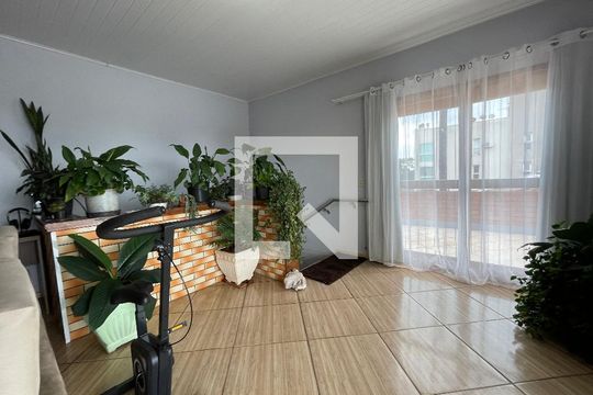 Sala de casa à venda com 4 quartos, 550m² em Campestre, São Leopoldo