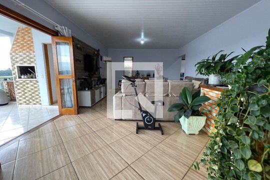 Sala de casa à venda com 4 quartos, 550m² em Campestre, São Leopoldo