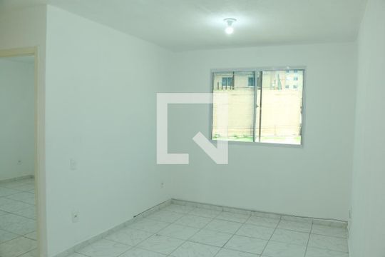 Sala de apartamento para alugar com 2 quartos, 100m² em Cerâmica, Nova Iguaçu