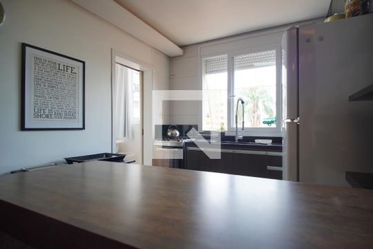 Cozinha de apartamento para alugar com 2 quartos, 120m² em Rio Branco, Porto Alegre