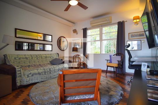 Sala de apartamento para alugar com 2 quartos, 120m² em Rio Branco, Porto Alegre